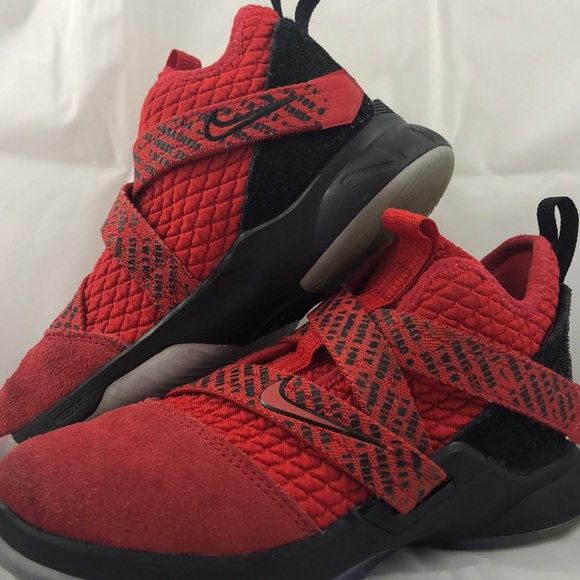 Nike Lebron 12 Soldiers, Size 13C Little Boys, EUC - Picture 2 of 8